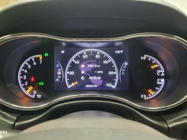 Photo of 2019 Granite Crystal Metallic Clearcoat Jeep Grand Cherokee