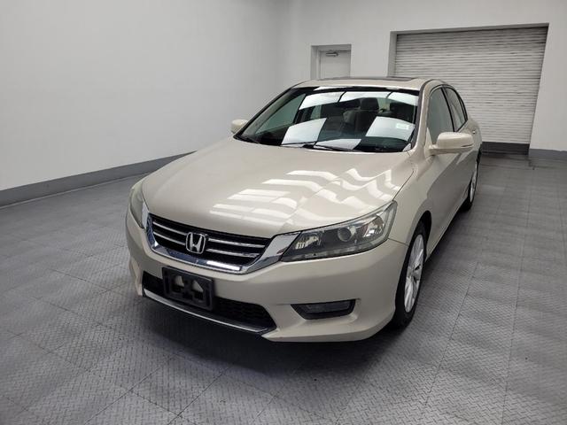 Photo of 2015 Gold Honda Accord
