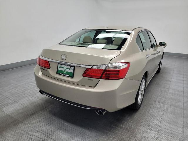 Photo of 2015 Gold Honda Accord