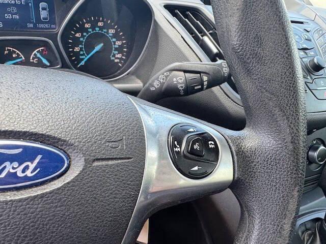 Photo of 2015 Black Ford Escape