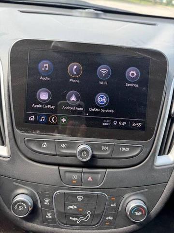 Photo of 2022 White Chevrolet Malibu