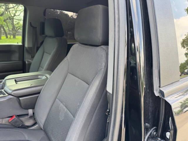 Photo of 2021 Black Chevrolet Silverado 1500