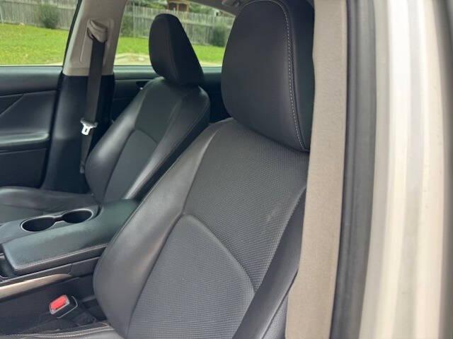 Photo of 2018 White Lexus IS 300