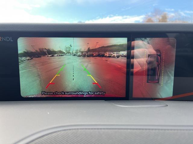 Photo of 2025 Red Carpet Metallic Tinted Clearcoat Lincoln Nautilus