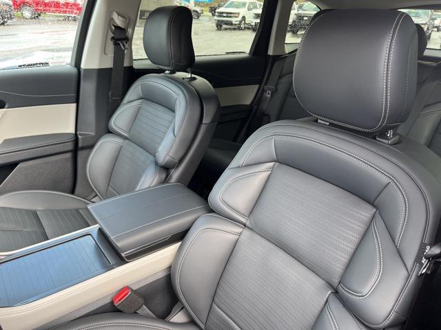 Photo of 2025 Red Carpet Metallic Tinted Clearcoat Lincoln Nautilus