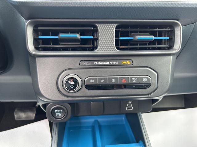 Photo of 2025 White Ford Maverick