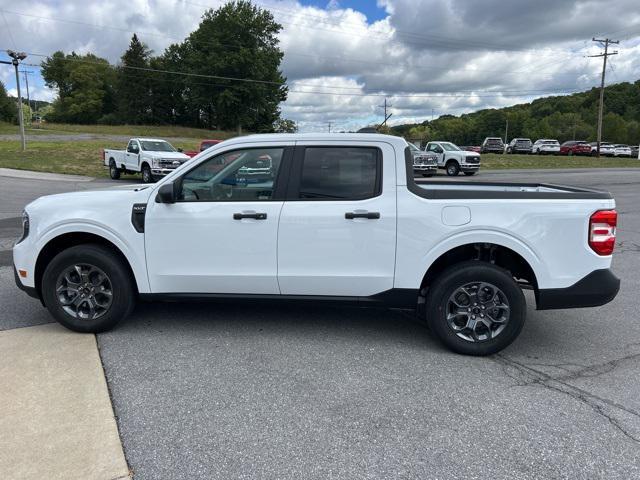 Photo of 2025 White Ford Maverick