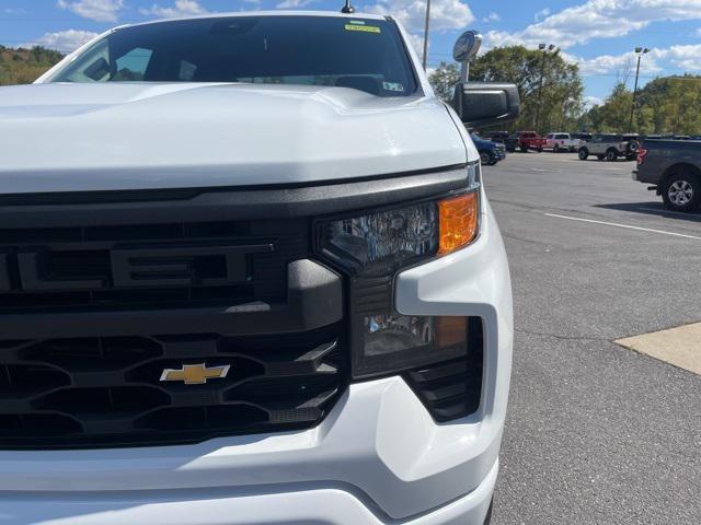 Photo of 2024 Summit White Chevrolet Silverado 2500