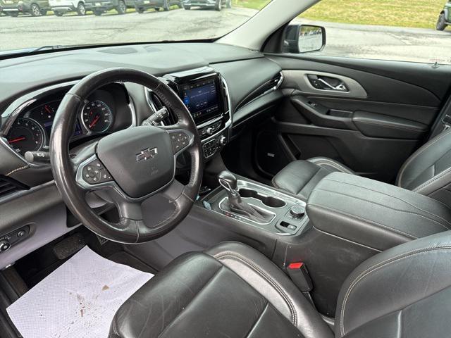 Photo of 2021 Mosaic Black Metallic Chevrolet Traverse