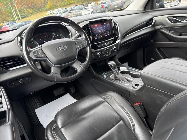 Photo of 2021 Mosaic Black Metallic Chevrolet Traverse