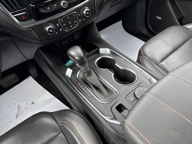 Photo of 2021 Mosaic Black Metallic Chevrolet Traverse