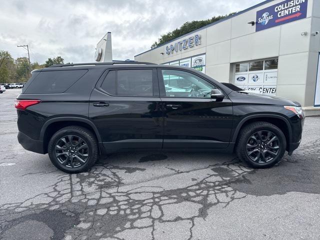 Photo of 2021 Mosaic Black Metallic Chevrolet Traverse