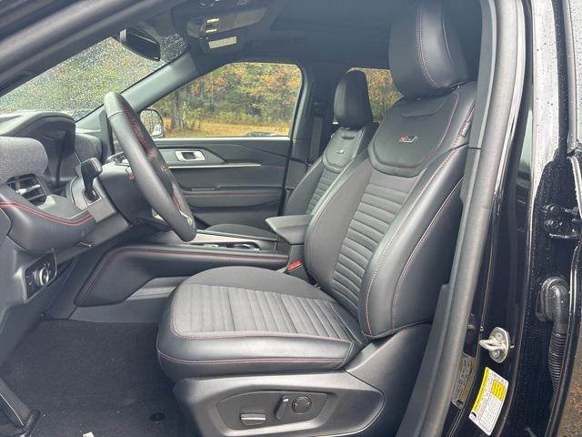 Photo of 2025 Agate Black Metallic Ford Explorer