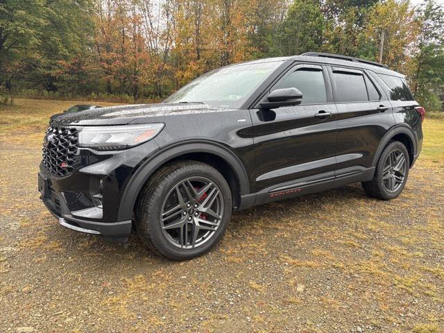 Photo of 2025 Agate Black Metallic Ford Explorer