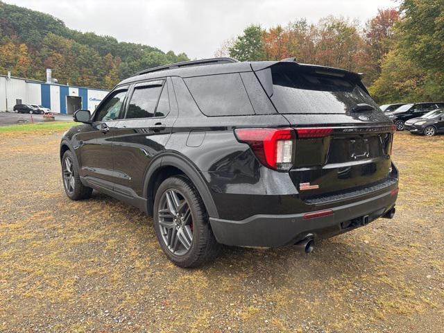 Photo of 2025 Agate Black Metallic Ford Explorer