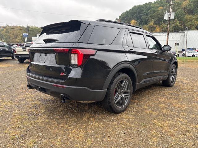 Photo of 2025 Agate Black Metallic Ford Explorer