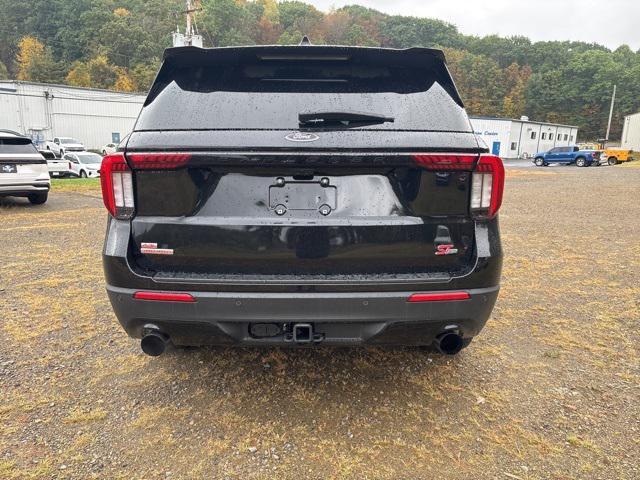 Photo of 2025 Agate Black Metallic Ford Explorer