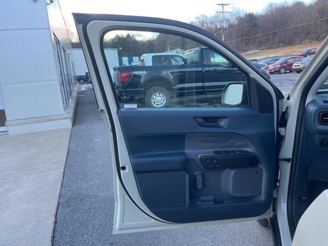 Photo of 2025 Desert Sand Ford Maverick