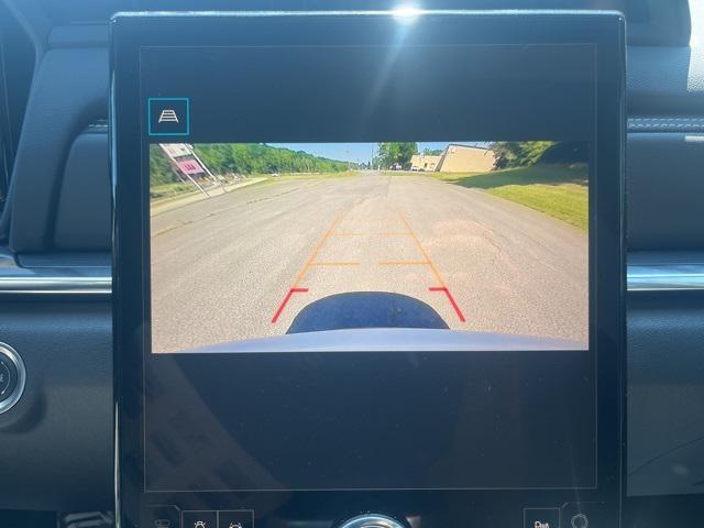 Photo of 2025 Summit White GMC Terrain
