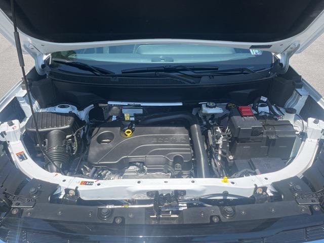 Photo of 2025 Summit White GMC Terrain