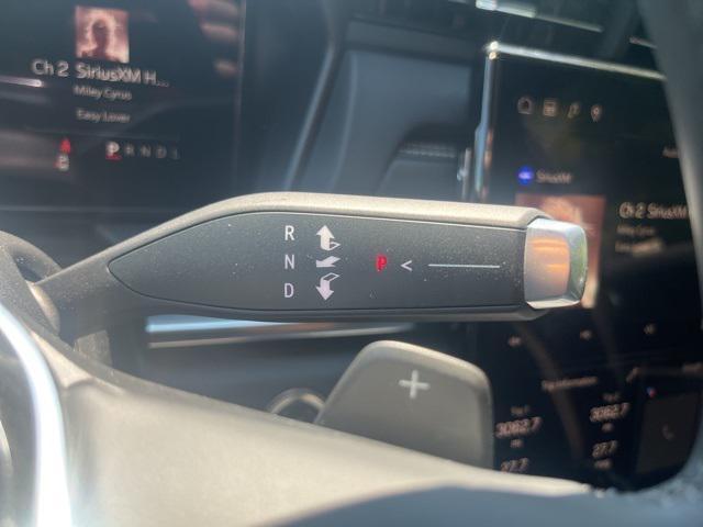 Photo of 2025 Summit White GMC Terrain