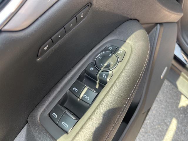 Photo of 2023 Stellar Black Metallic Cadillac XT5