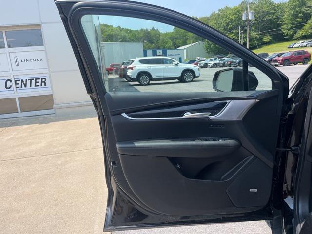 Photo of 2023 Stellar Black Metallic Cadillac XT5