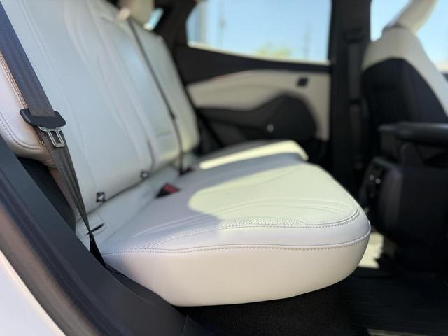 Photo of 2021 Star White Metallic Tri-Coat Ford Mustang Mach-E