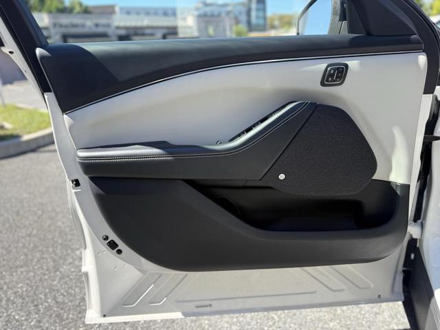 Photo of 2021 Star White Metallic Tri-Coat Ford Mustang Mach-E