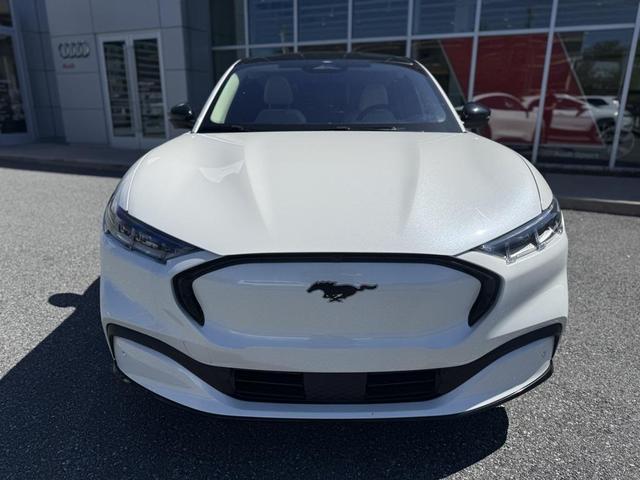 Photo of 2021 Star White Metallic Tri-Coat Ford Mustang Mach-E