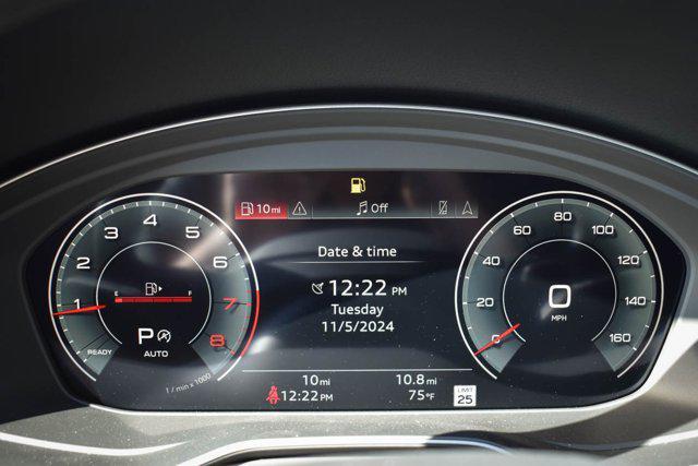 Photo of 2025 Daytona Gray Pearl Effect Audi Q5