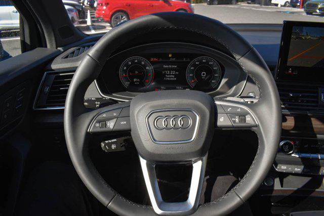 Photo of 2025 Daytona Gray Pearl Effect Audi Q5
