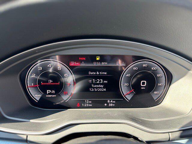 Photo of 2025 Glacier White Metallic Audi Q5