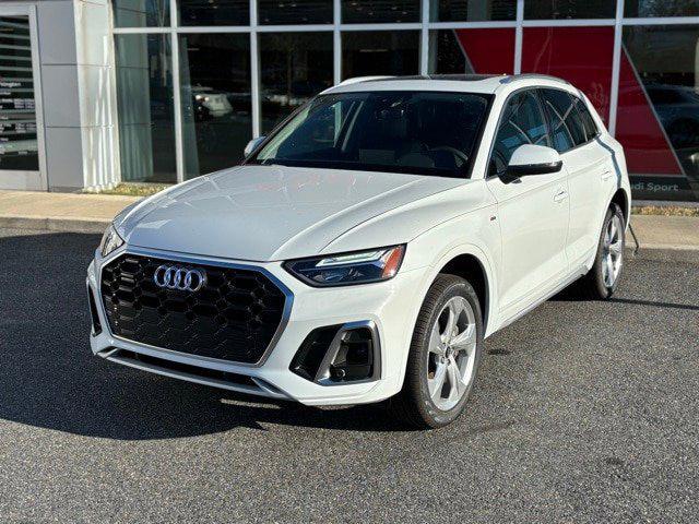 Photo of 2025 Glacier White Metallic Audi Q5