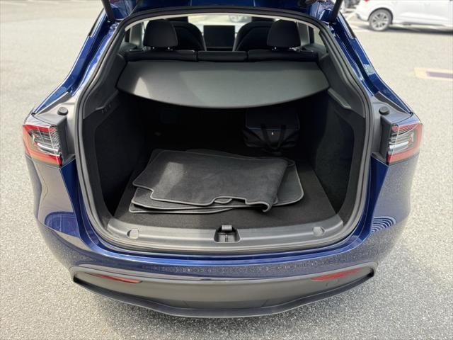 Photo of 2023 Deep Blue Metallic Tesla Model Y