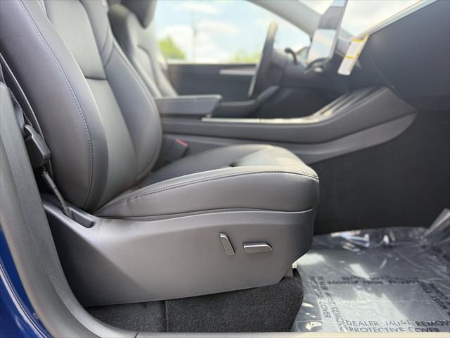 Photo of 2023 Deep Blue Metallic Tesla Model Y