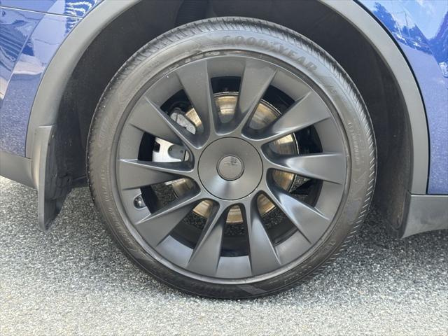 Photo of 2023 Deep Blue Metallic Tesla Model Y