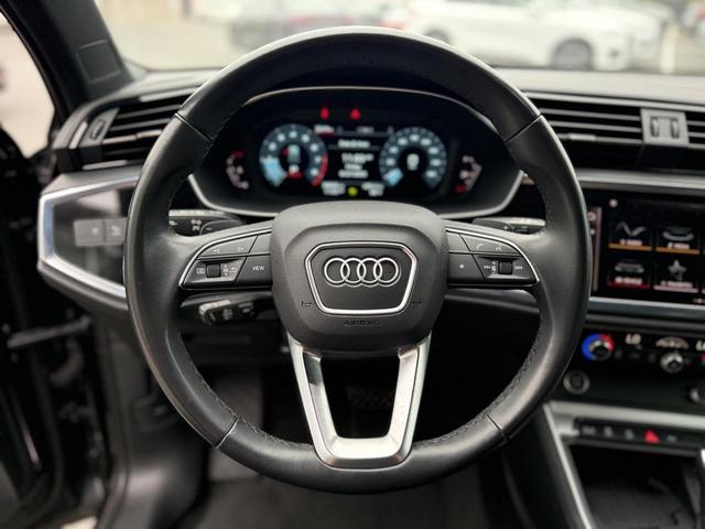 Photo of 2024 Mythos Black Metallic Audi Q3