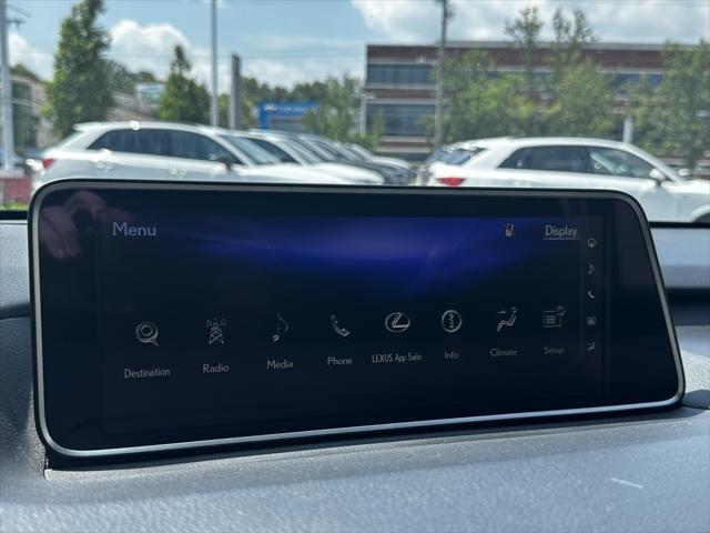 Photo of 2019 Eminent White Pearl Lexus RX 350