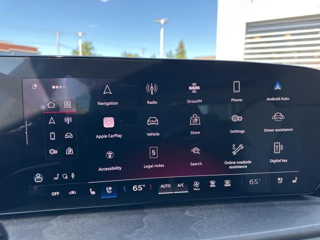 Photo of 2025 Glacier White Metallic Audi Q5