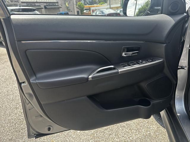 Photo of 2024 Mercury Gray Metallic Mitsubishi Outlander Sport
