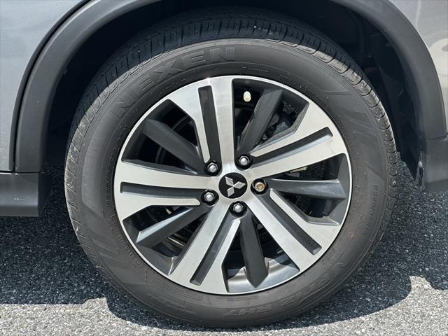 Photo of 2024 Mercury Gray Metallic Mitsubishi Outlander Sport