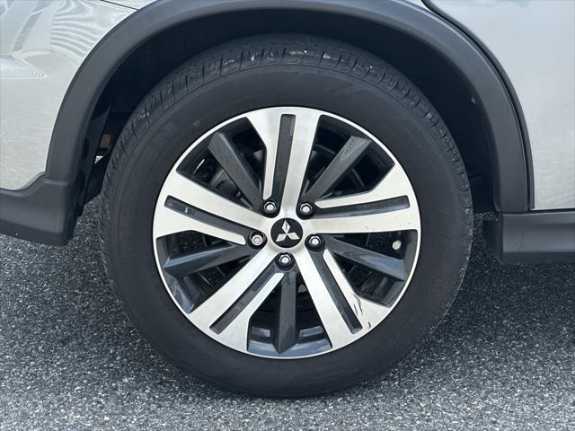 Photo of 2024 Mercury Gray Metallic Mitsubishi Outlander Sport
