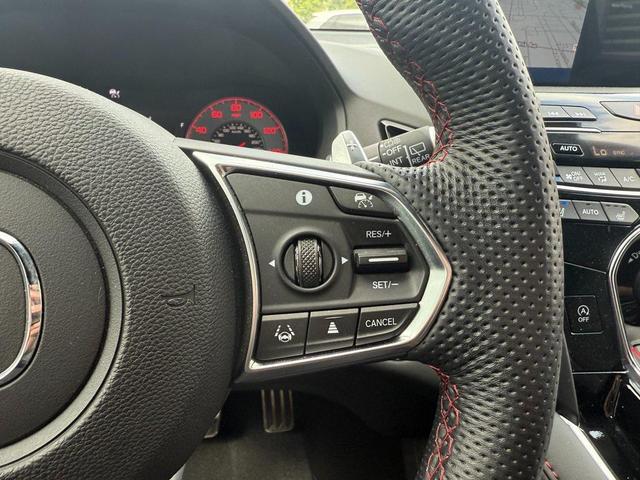 Photo of 2023 Platinum White Pearl Acura RDX