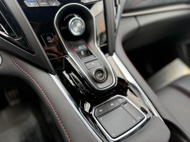 Photo of 2023 Platinum White Pearl Acura RDX