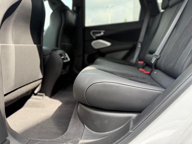 Photo of 2023 Platinum White Pearl Acura RDX