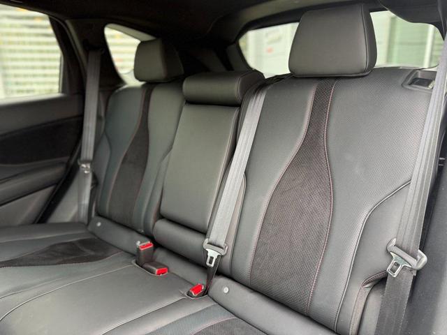 Photo of 2023 Platinum White Pearl Acura RDX
