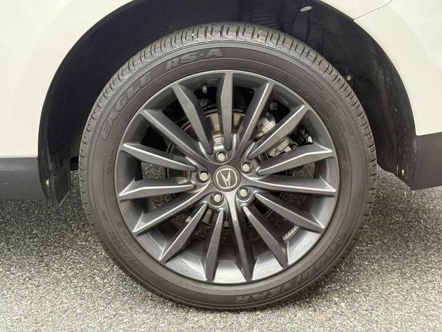 Photo of 2023 Platinum White Pearl Acura RDX