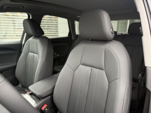Photo of 2025 Tambora Gray Metallic Audi Q5