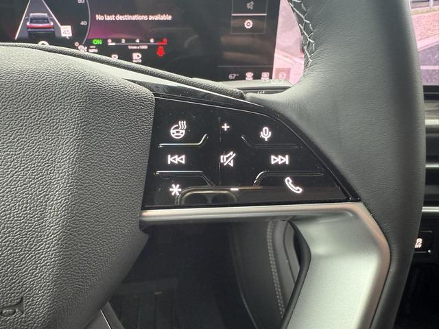 Photo of 2025 Tambora Gray Metallic Audi Q5